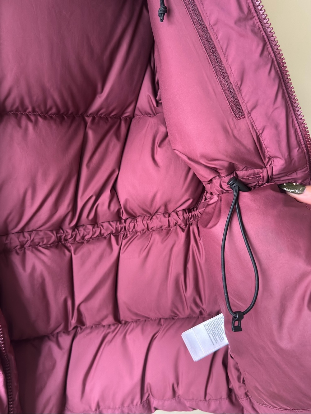 The North Face Retro Women’s Garnet Red Puffer Jacket - Picture 6 of 6